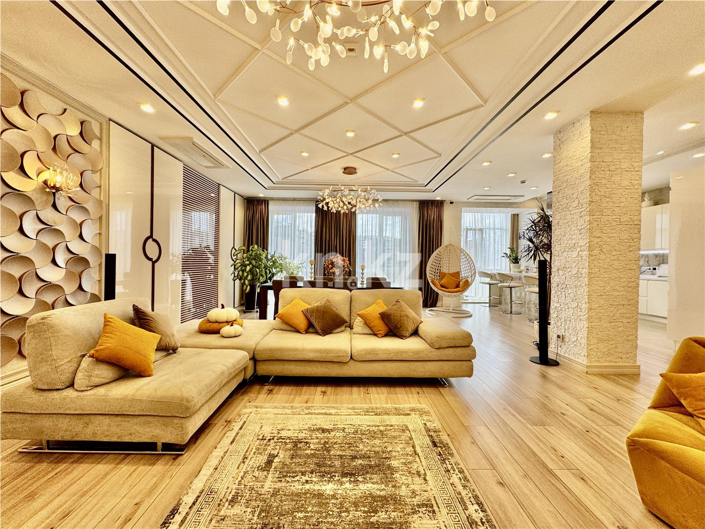 Продажа 4-комнатной квартиры, 198 м², ул. Ботаническая, дом  12/12 в Караганде - фото 7