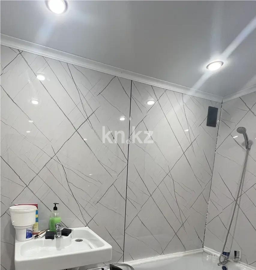 Продажа 2-комнатной квартиры, 48 м², 14 мкр., дом  38 в Караганде - фото 2