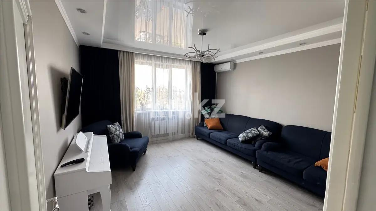 Продажа 4-комнатной квартиры, 97.2 м², мкр-н Аксай-1, дом  11/9 - Продажа квартир в Алматы фото 1 из 8