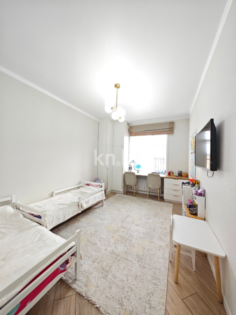Продажа 4-комнатной квартиры, 120 м², пр. Шахтеров, дом  73/1 в Караганде - фото 12