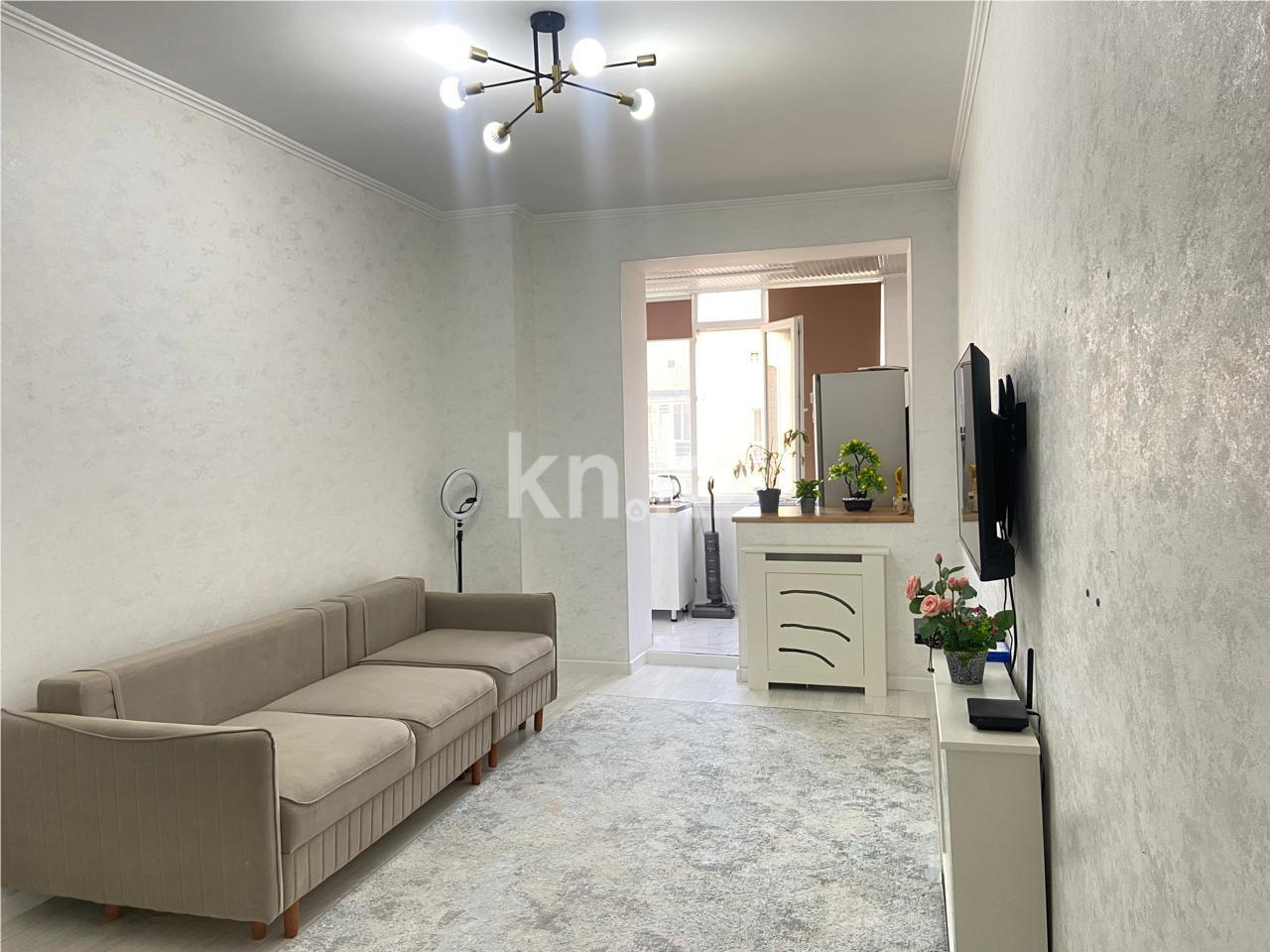 Продажа 2-комнатной квартиры, 52.6 м², пр. Кошкарбаева - Продажа жилой и коммерческой недвижимости в Астане фото 1 из 12
