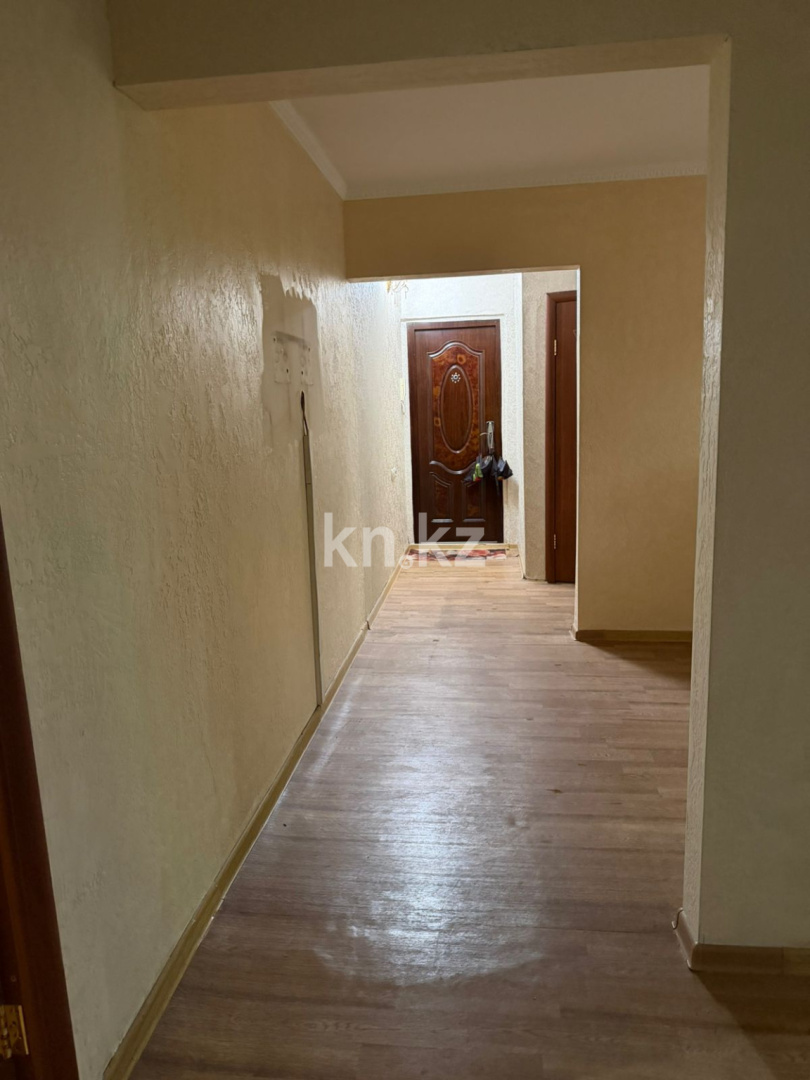 Продажа 3-комнатной квартиры, 59 м² - Продажа баз, складов и промышленной недвижимости в Семее фото 1 из 19