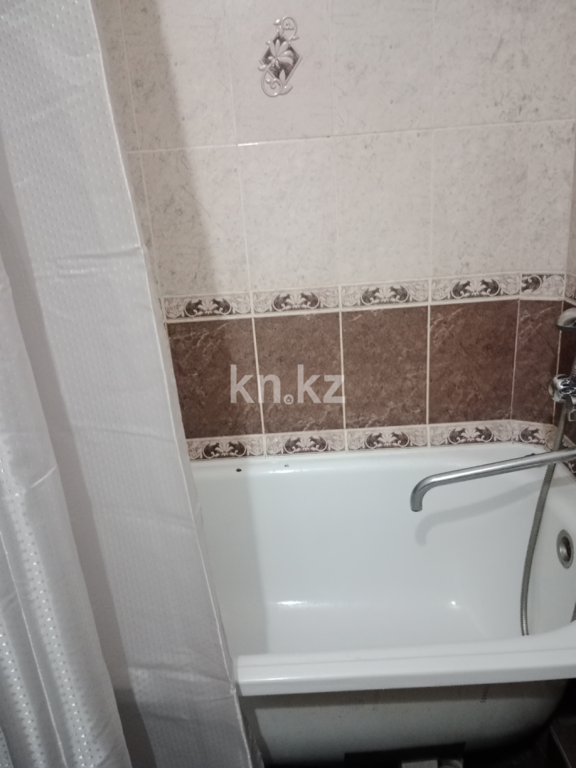 Аренда 2-комнатной квартиры посуточно, 44 м², ул. Казахстан, дом  104 - Аренда квартир посуточно в Усть-Каменогорске фото 10 из 10