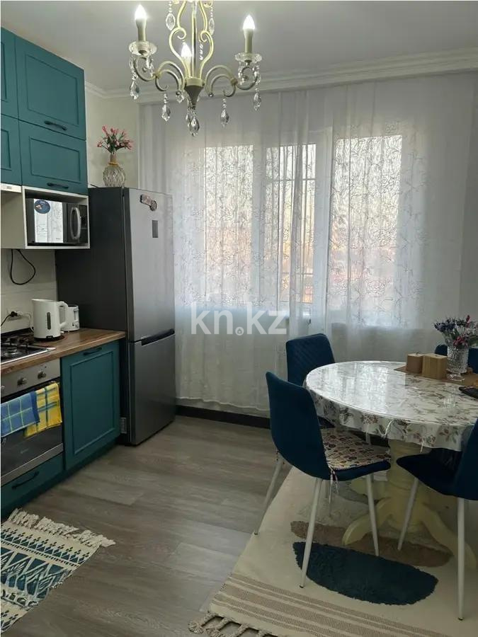 Продажа 2-комнатной квартиры, 70 м², ул. Афцинао, дом  4 в Алматы - фото 3