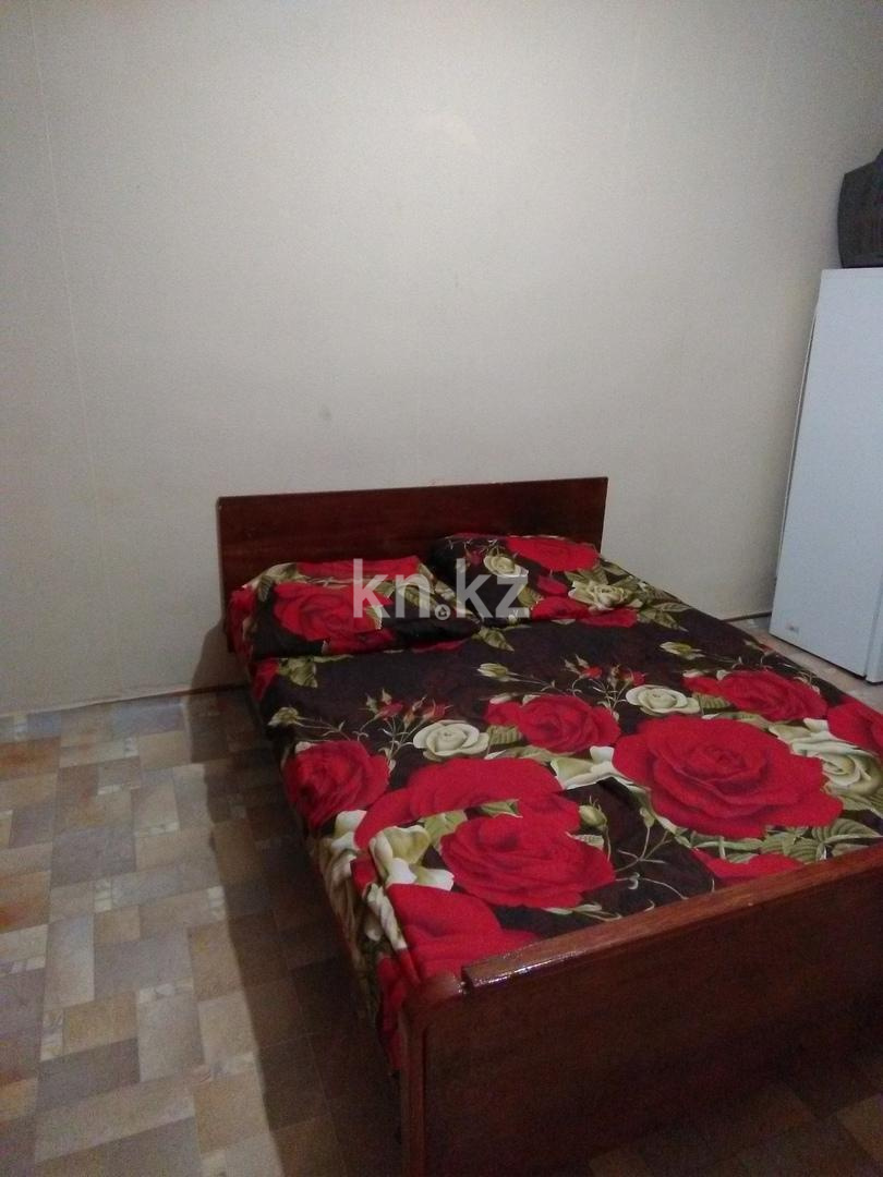 Аренда 1-комнатной квартиры посуточно, 34 м², ул. Фрунзе, дом  43 - Продажа квартир в Уральске фото 1 из 13