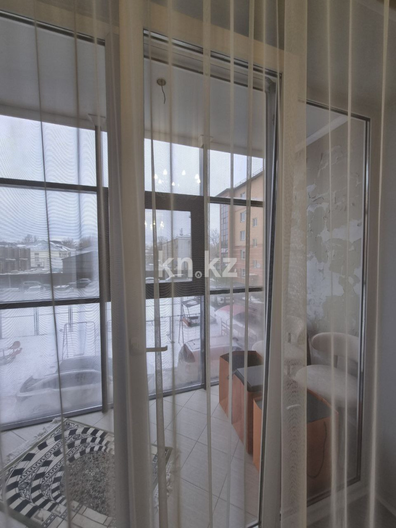 Продажа 3-комнатной квартиры, 85 м², Сакена Сейфуллина, дом  10 - Продажа квартир в Караганде фото 15 из 20