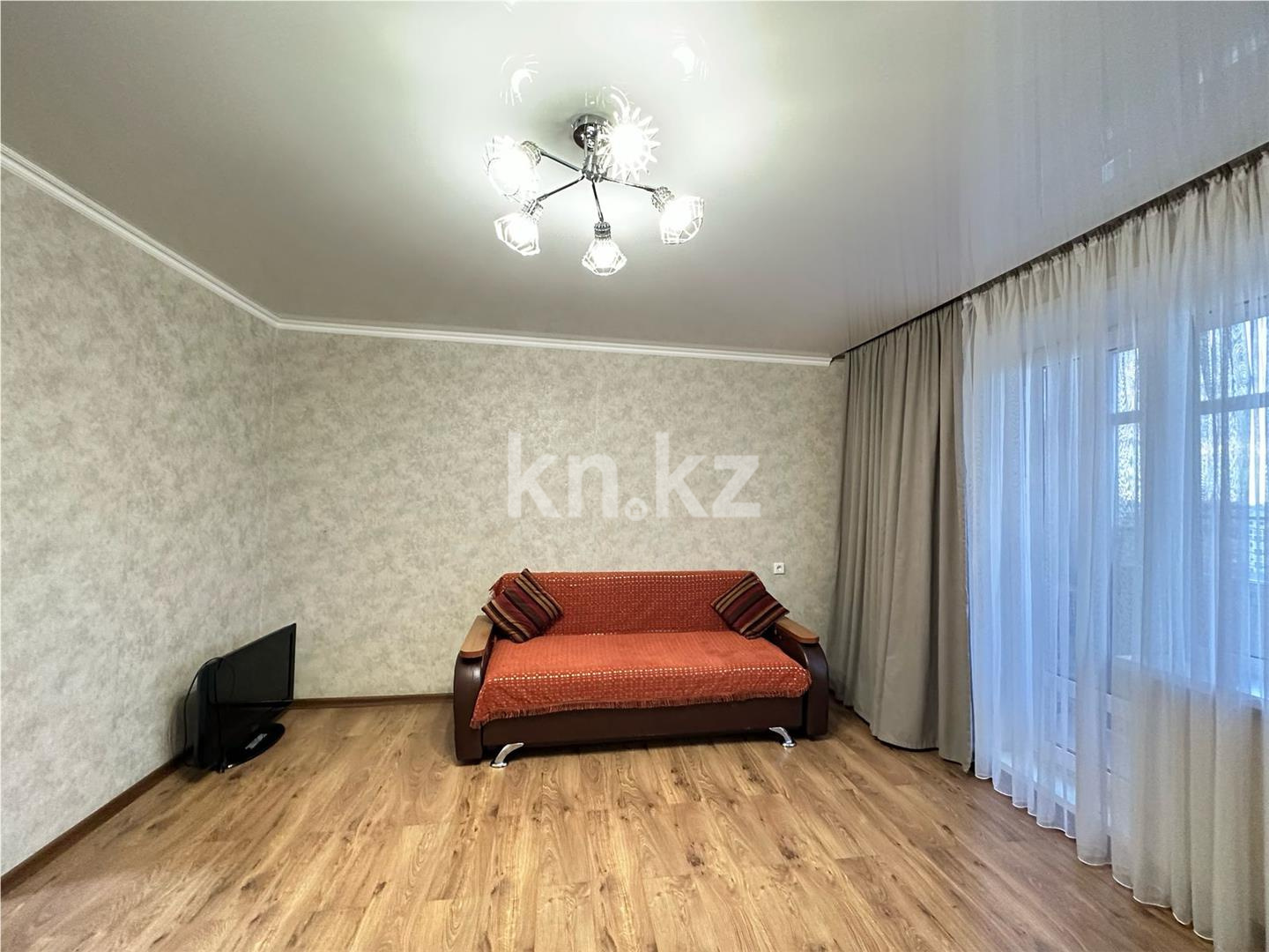 Продажа 2-комнатной квартиры, 58 м², ул. Ермекова - Продажа квартир в Караганде фото 2 из 11