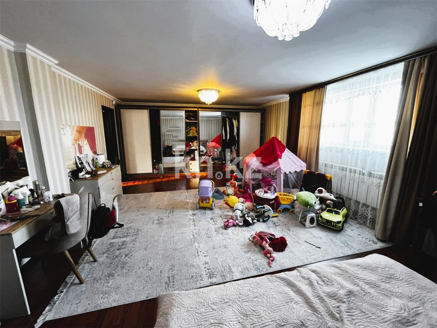 Продажа 9-комнатного дома, 370 м², Таугуль в Караганде - фото 38