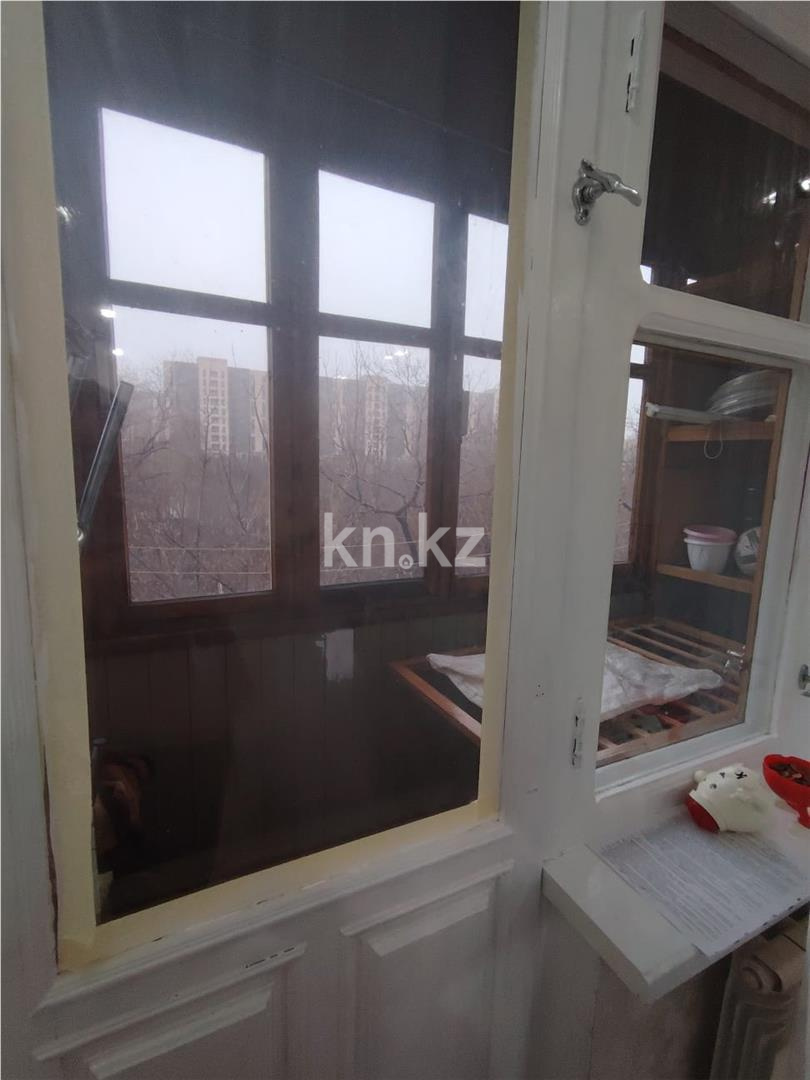 Продажа 4-комнатной квартиры, 62 м², ул. Язева - Продажа  четырехкомнатных квартир в Караганде с фото фото 4 из 25