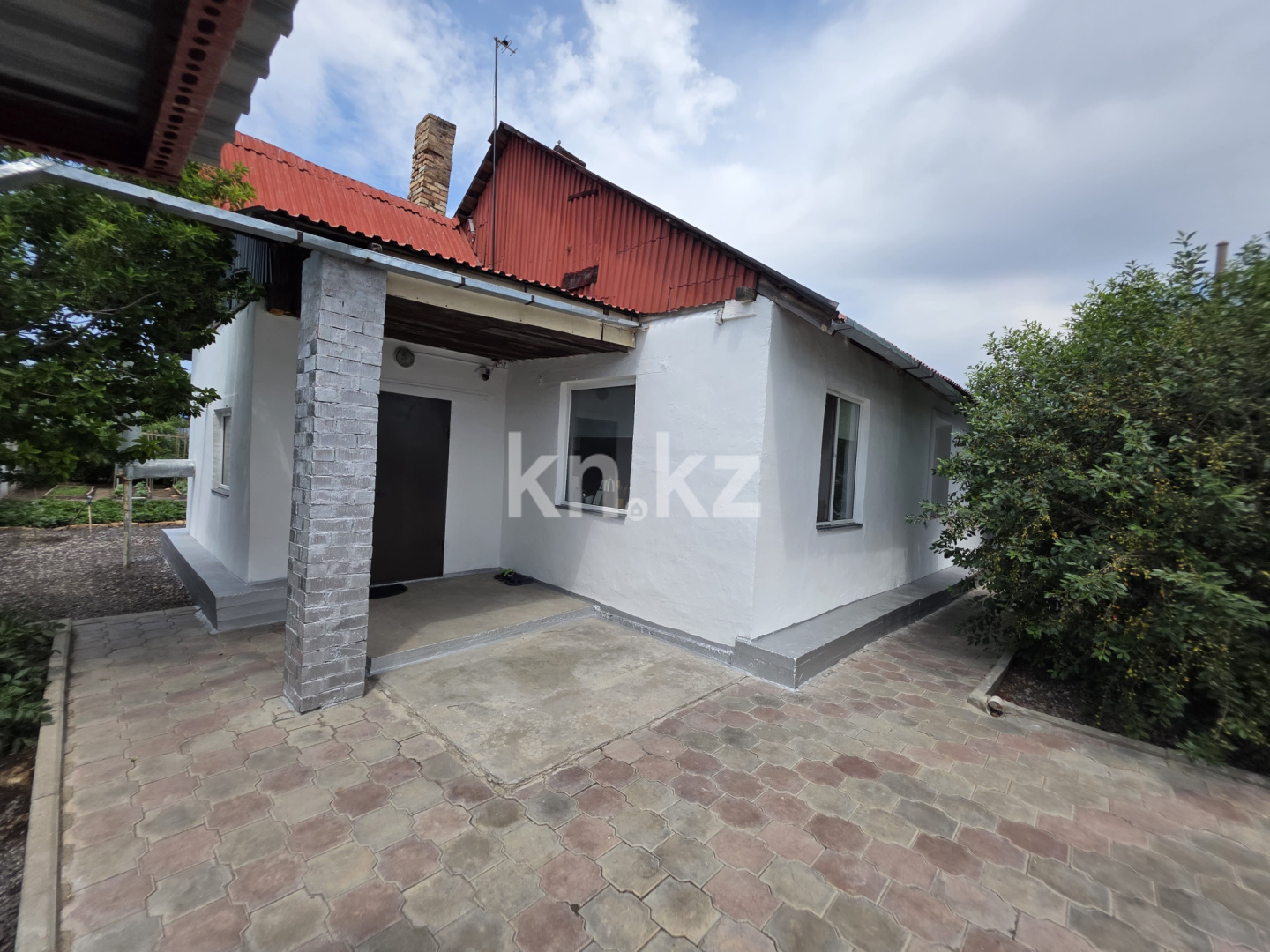Продажа 4-комнатного дома, 82 м², Белинского - Продажа и аренда недвижимости в Шахтинске фото 1 из 14