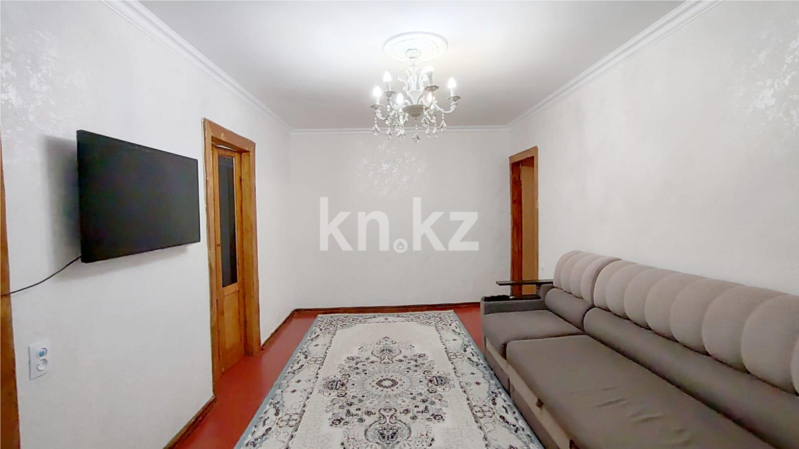 Продажа 4-комнатной квартиры, 61 м², мкр-н 17 - Продажа квартир в Караганде фото 2 из 11