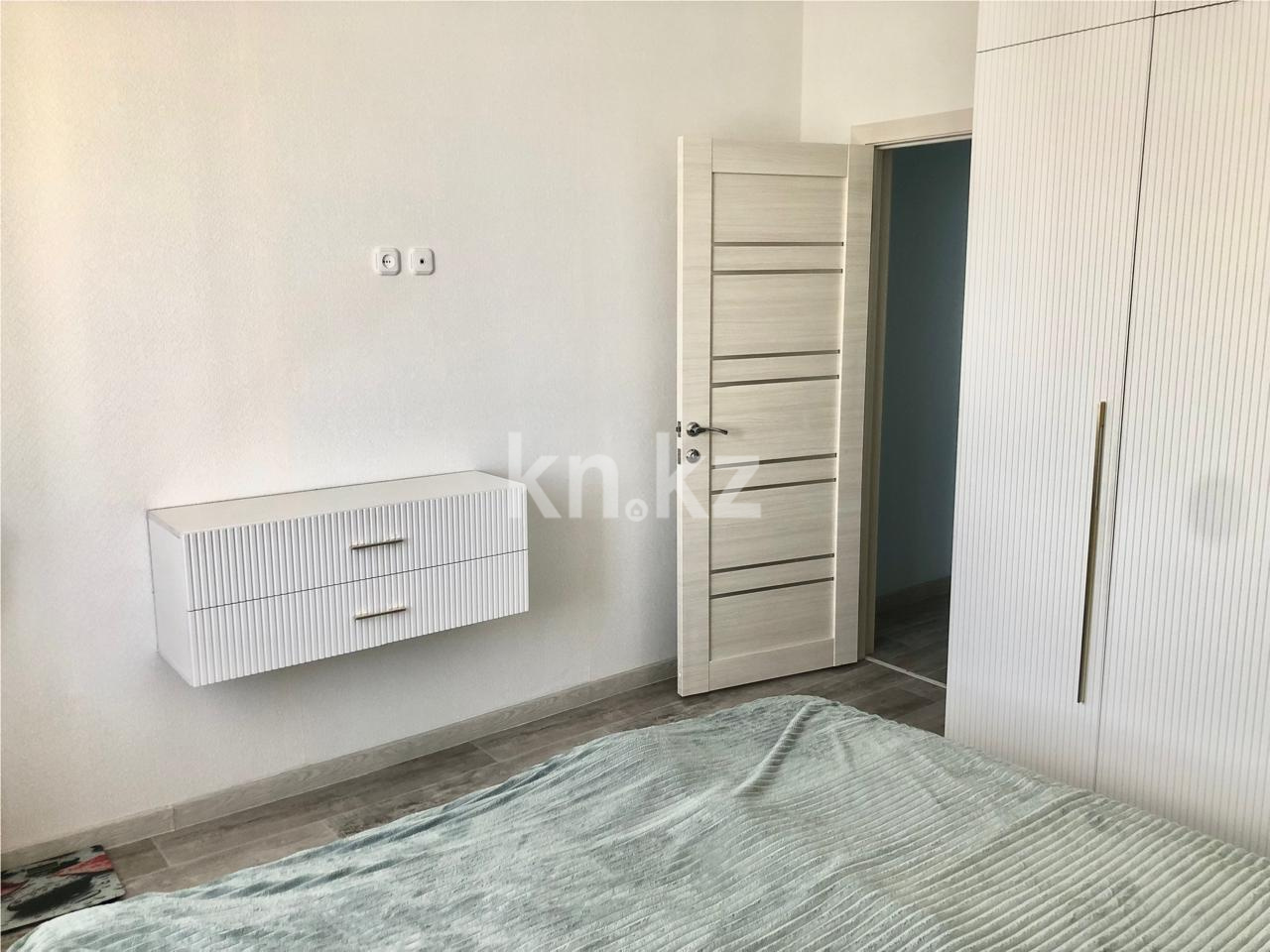 Продажа 3-комнатной квартиры, 74 м², мкр-н Голубые Пруды, дом  5/5 - Продажа  трехкомнатных квартир в Караганде фото 5 из 16