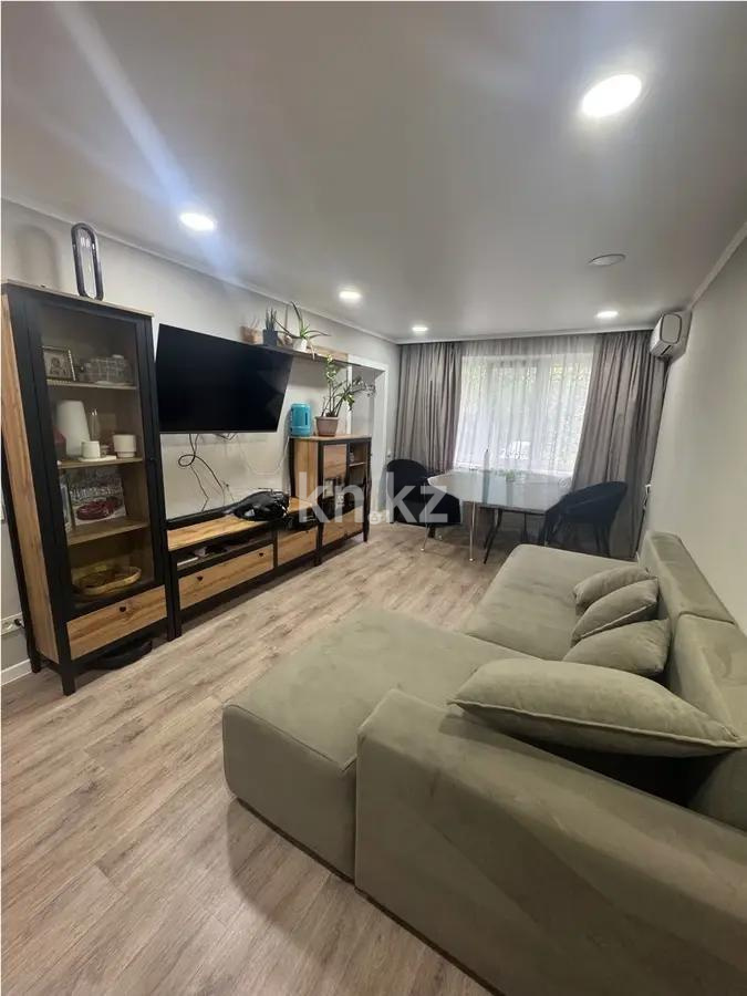 Продажа 3-комнатной квартиры, 58.9 м², мкр-н 8, дом  7 - Продажа квартир в Алматы без посредников фото 1 из 7