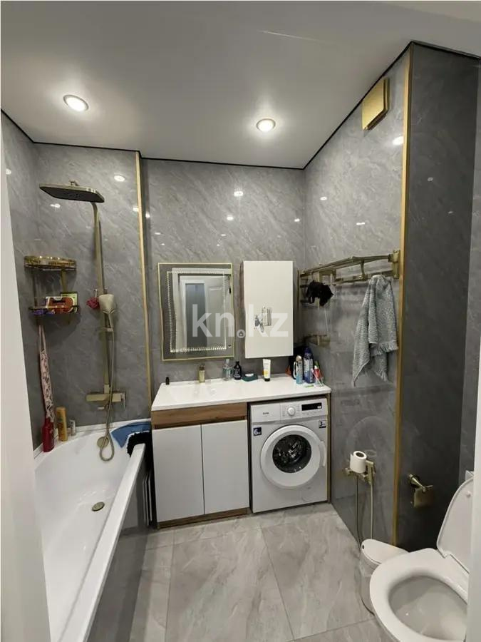 Продажа 1-комнатной квартиры, 36 м², 20 мкр., дом  46 в Алматы - фото 3