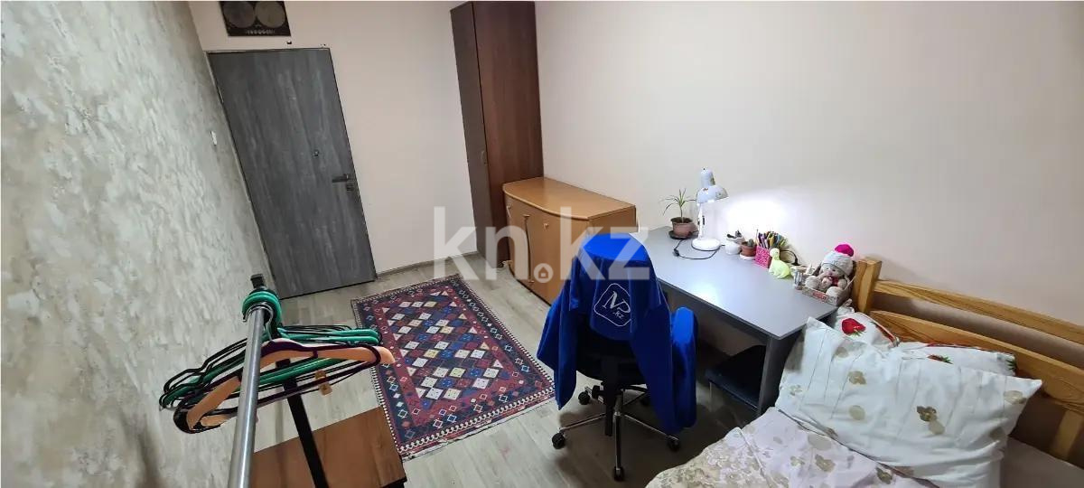 Продажа 3-комнатной квартиры, 58 м², ул. Наурызбай батыра, дом  43 - Продажа квартир без посредников в Алматы фото 1 из 4