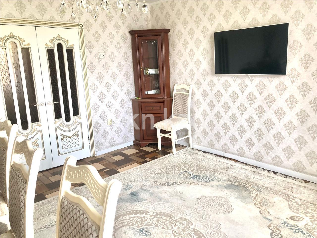 Продажа 4-комнатной квартиры, 79 м², ул. Дюсембекова, дом  39 - Продажа  четырехкомнатных квартир в Караганде фото 4 из 16