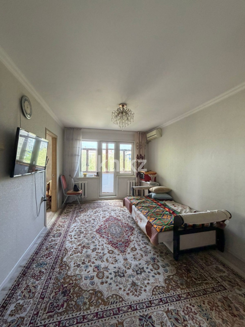 Продажа 3-комнатной квартиры, 48 м² - Продажа жилой и коммерческой недвижимости в Уральске фото 2 из 8