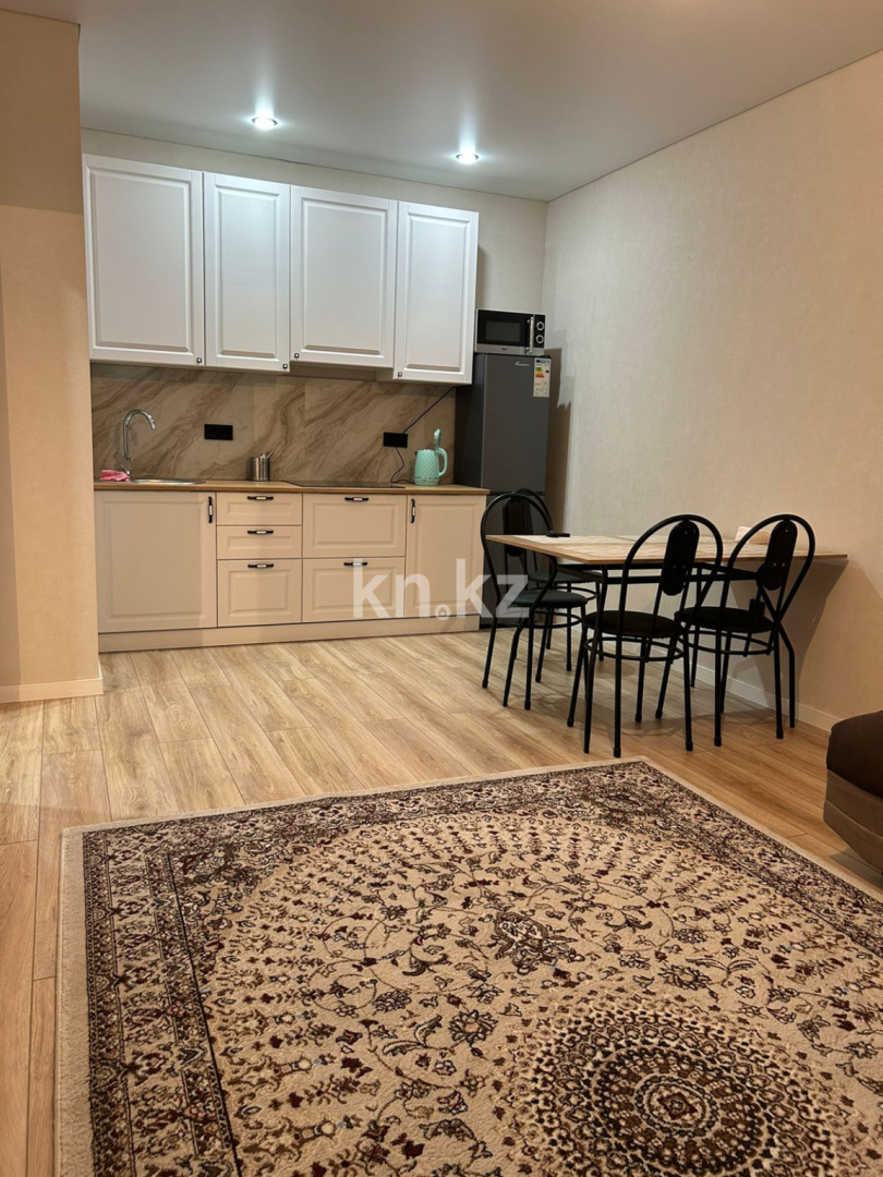 Аренда 2-комнатной квартиры посуточно, 42 м², ул. Нажимеденова, дом  15 - Аренда квартир посуточно в Астане с фото фото 2 из 6