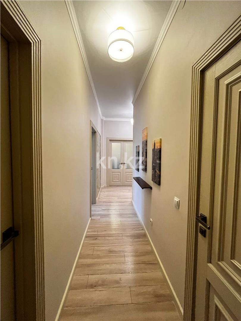 Продажа 3-комнатной квартиры, 68 м², ул. Дюсембекова - Продажа и аренда недвижимости в Караганде фото 34 из 52