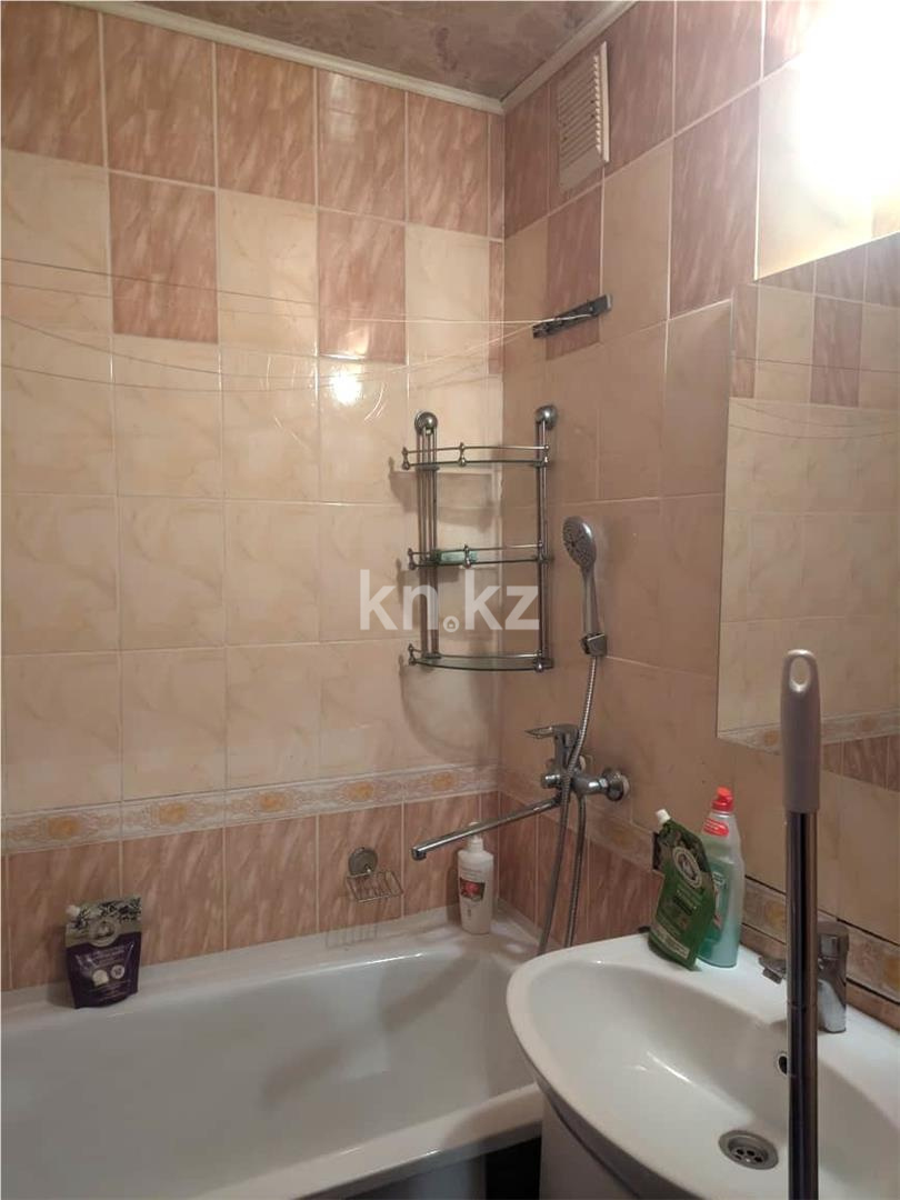 Продажа 2-комнатной квартиры, 50 м², мкр-н Восток-1 - Продажа квартир в Караганде фото 8 из 10