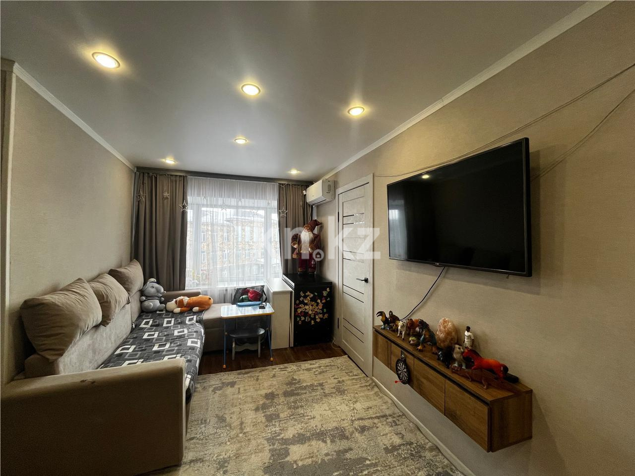 Продажа 3-комнатной квартиры, 42 м² - Продажа квартир в Караганде - страница 3 фото 1 из 12