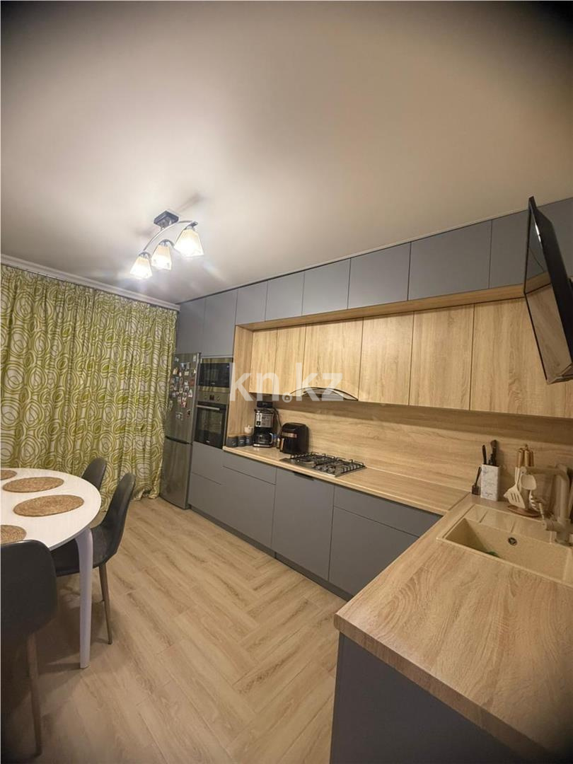 Продажа 3-комнатной квартиры, 69.9 м², ул. Куйши Дина в Астане - фото 4