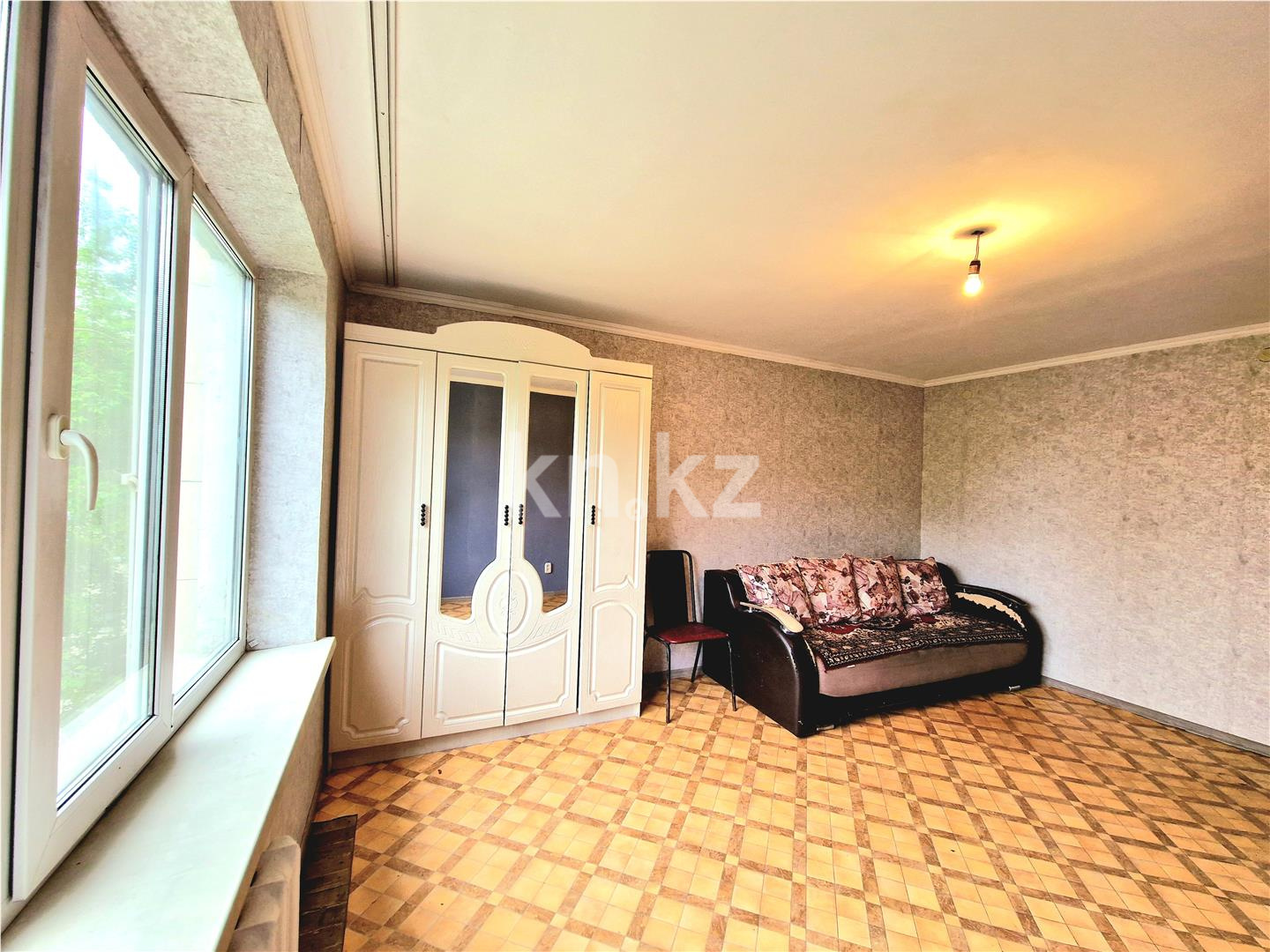 Продажа 1-комнатной квартиры, 35 м² - Продажа однокомнатных квартир в кирпичном доме в Караганде фото 3 из 8