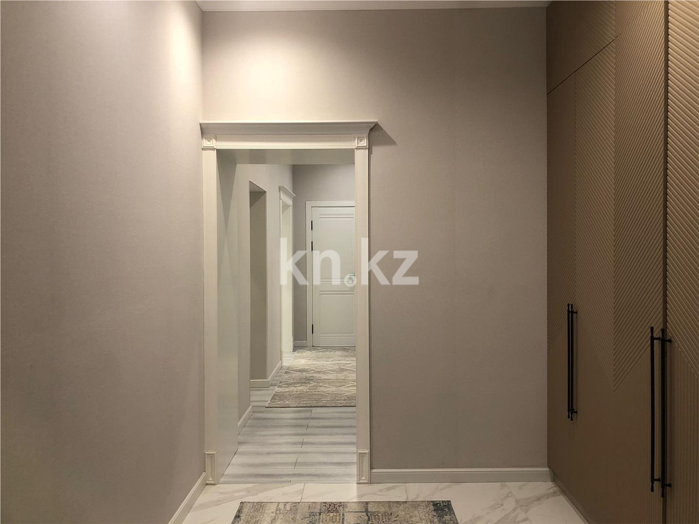 Продажа 3-комнатной квартиры, 100 м², ул. Муканова, дом  53/8 в Караганде - фото 19