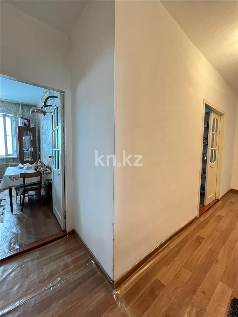 Продажа 2-комнатной квартиры, 60 м², пр. Шахтеров, дом  74 - Продажа квартир в Караганде фото 4 из 8