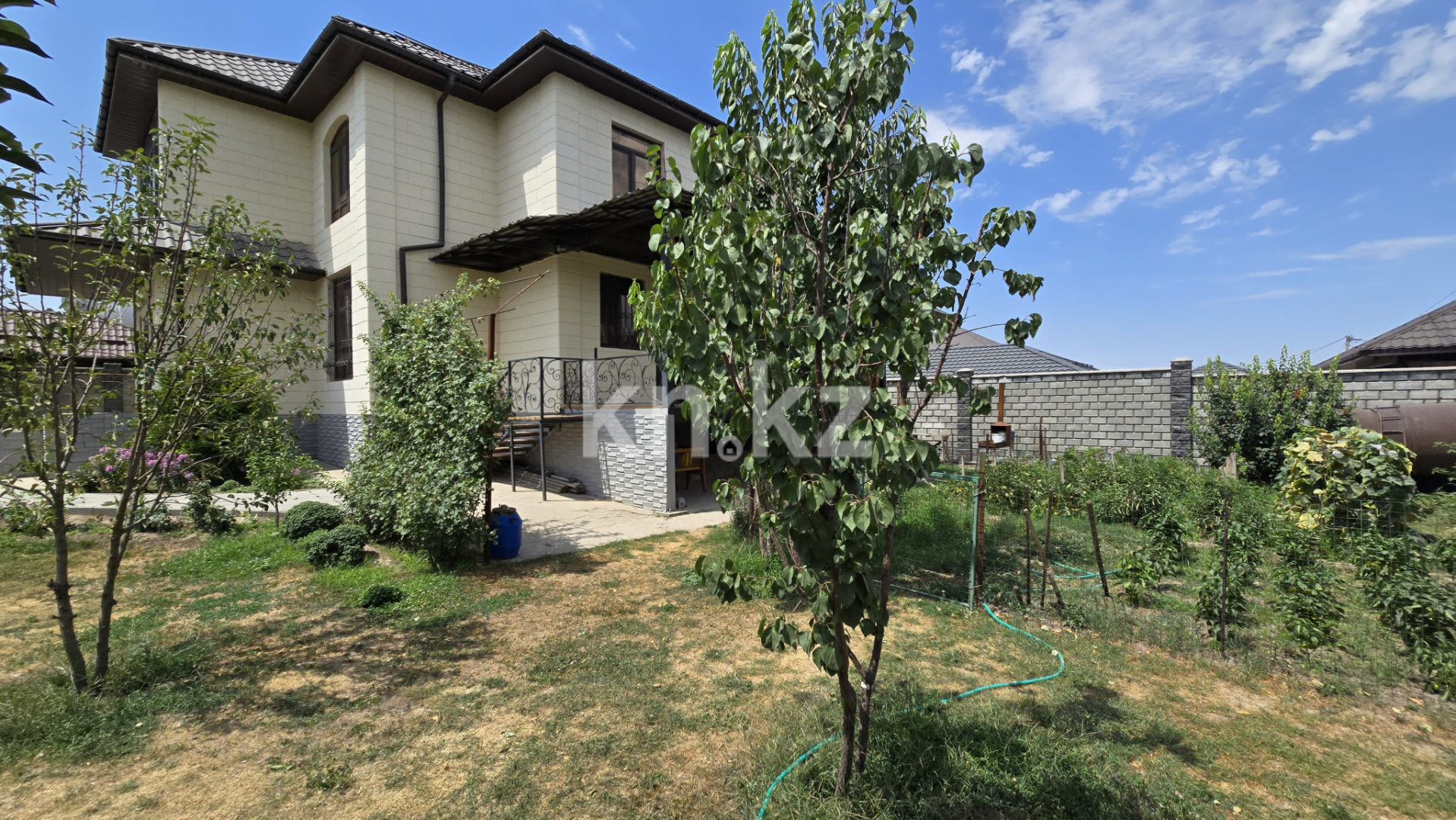 Продажа 5-комнатного дома, 420.8 м², улица Жетысу, дом  75 - Продажа квартир в Алматинской области фото 2 из 40