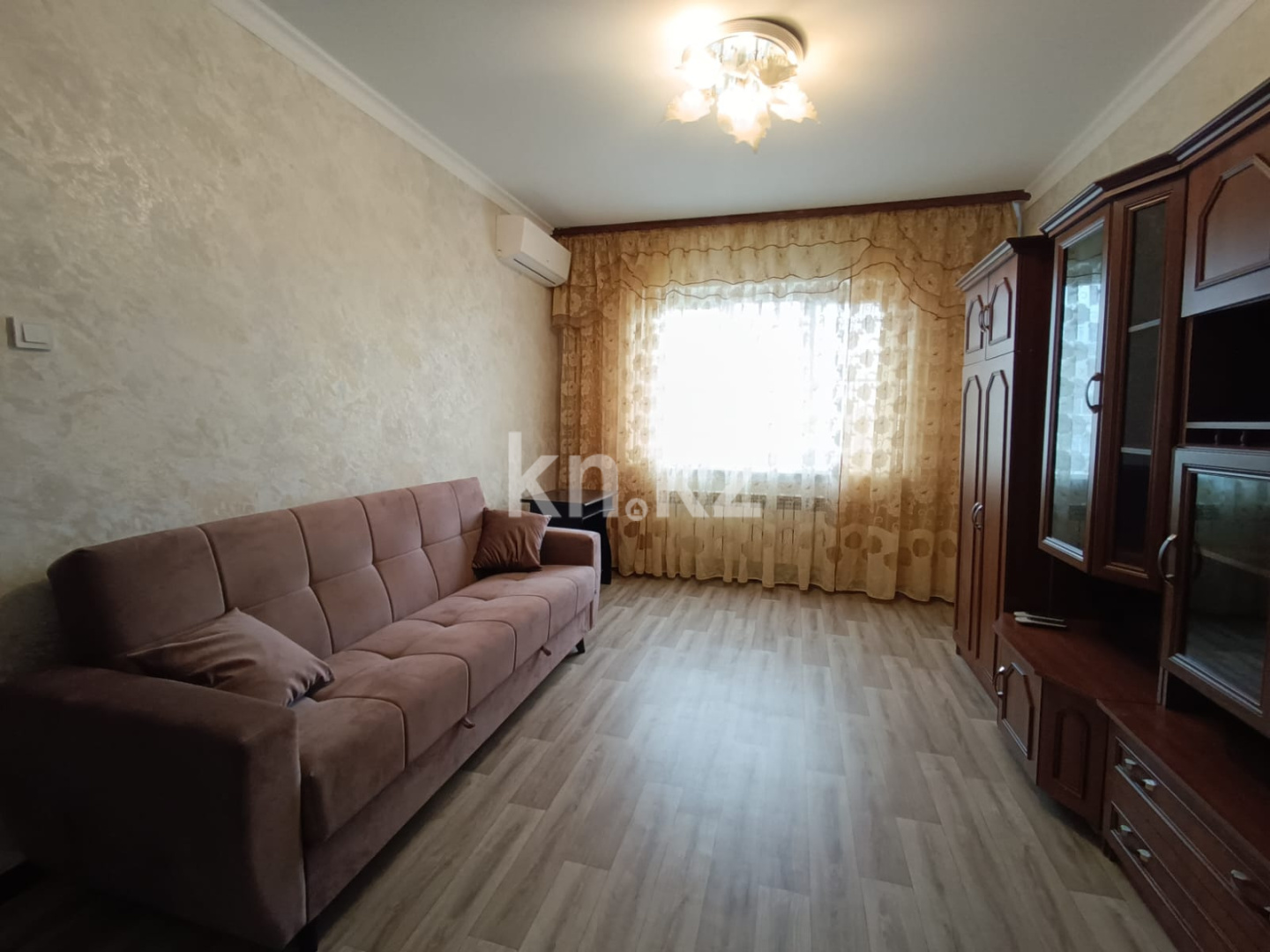 Продажа 3-комнатной квартиры, 75 м², ул. Тургута Озала, дом  82а - ул. Толе би - Продажа  трехкомнатных квартир в Алматы фото 1 из 9