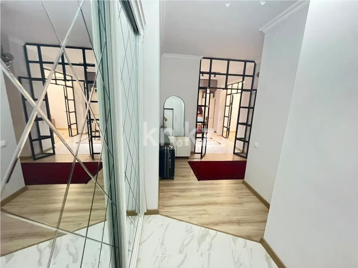 Продажа 2-комнатной квартиры, 70 м² в Алматы - фото 2