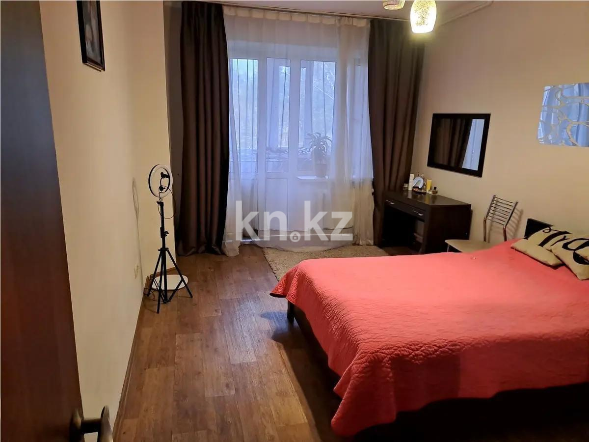Продажа 3-комнатной квартиры, 72 м², ул. Ходжанова, дом  90 в Алматы - фото 2
