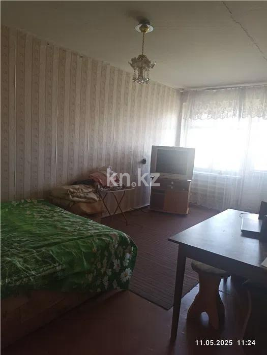 Продажа 1-комнатной квартиры, 30 м², пр. Абая, дом  64 - Продажа и аренда недвижимости в Шахтинске фото 1 из 4