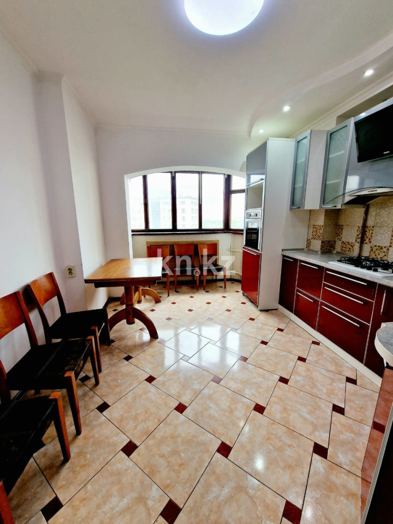 Продажа 4-комнатной квартиры, 97 м² - Продажа четырехкомнатных квартир в Казахстане фото 1 из 15