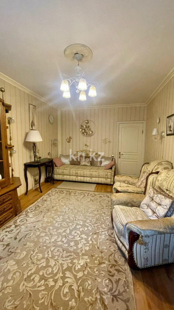 Продажа 2-комнатной квартиры, 53 м², мкр-н Самал-1, дом  13 - ул. Мендикулова в Алматы