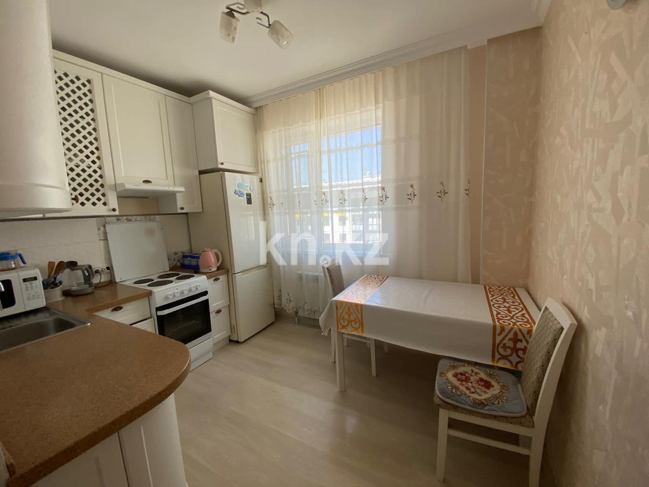 Аренда 2-комнатной квартиры, 51 м², пр. Аль-Фараби, дом  34/4 - Аренда квартир помесячно в Казахстане фото 1 из 9