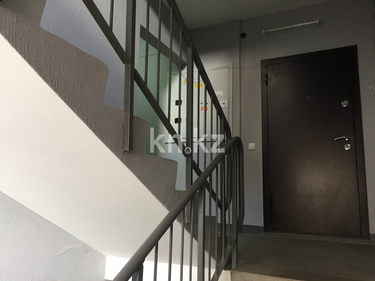 Продажа 3-комнатной квартиры, 98 м², пр. Шахтеров в Караганде - фото 23