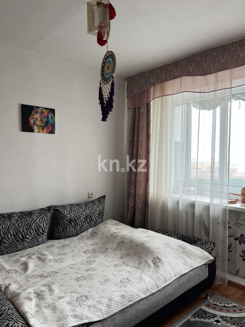 Продажа 4-комнатной квартиры, 63.6 м², мкр-н 15, дом  6 - Продажа  четырехкомнатных квартир в Караганде без посредников фото 1 из 11