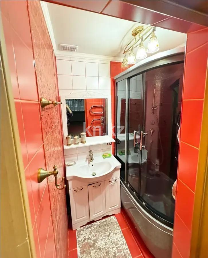 Продажа 5-комнатной квартиры, 154.5 м², мкр-н Аксай-5, дом  1а - Продажа квартир в Алматы без посредников с фото фото 8 из 8