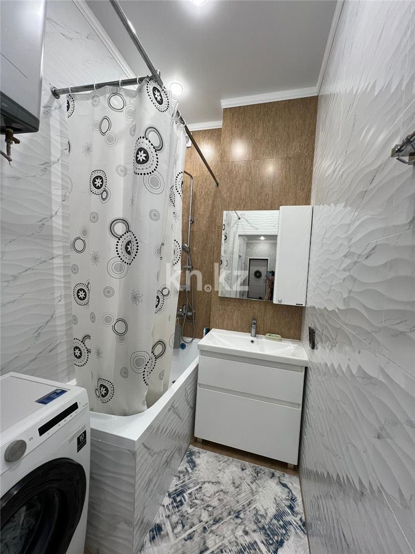 Продажа 3-комнатной квартиры, 94 м², ул. Муканова, дом  1/9 - Продажа квартир в Караганде фото 7 из 15