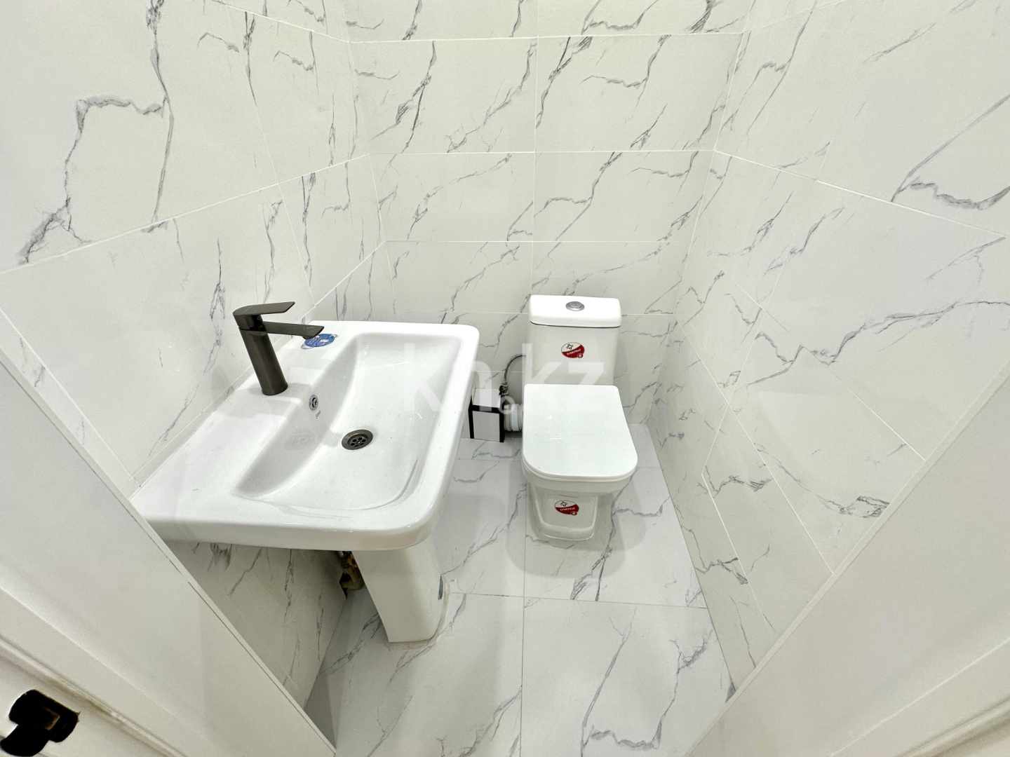 Продажа 5-комнатного дома, 190 м², ул. Енбек, дом  19 - Продажа домов, коттеджей в Алматы без посредников фото 23 из 32