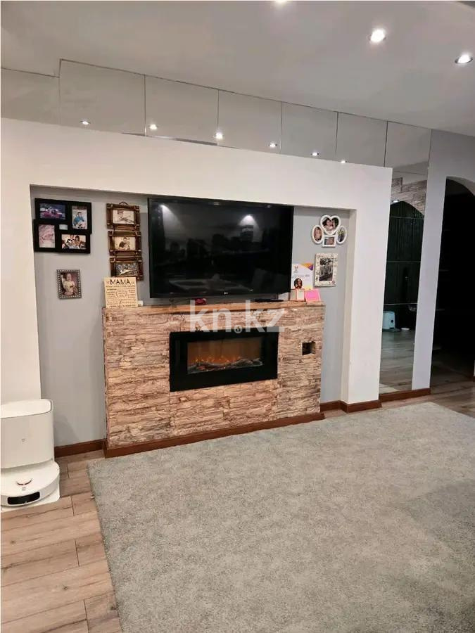 Продажа 3-комнатной квартиры, 59 м², мкр-н 10, дом  13 в Алматы