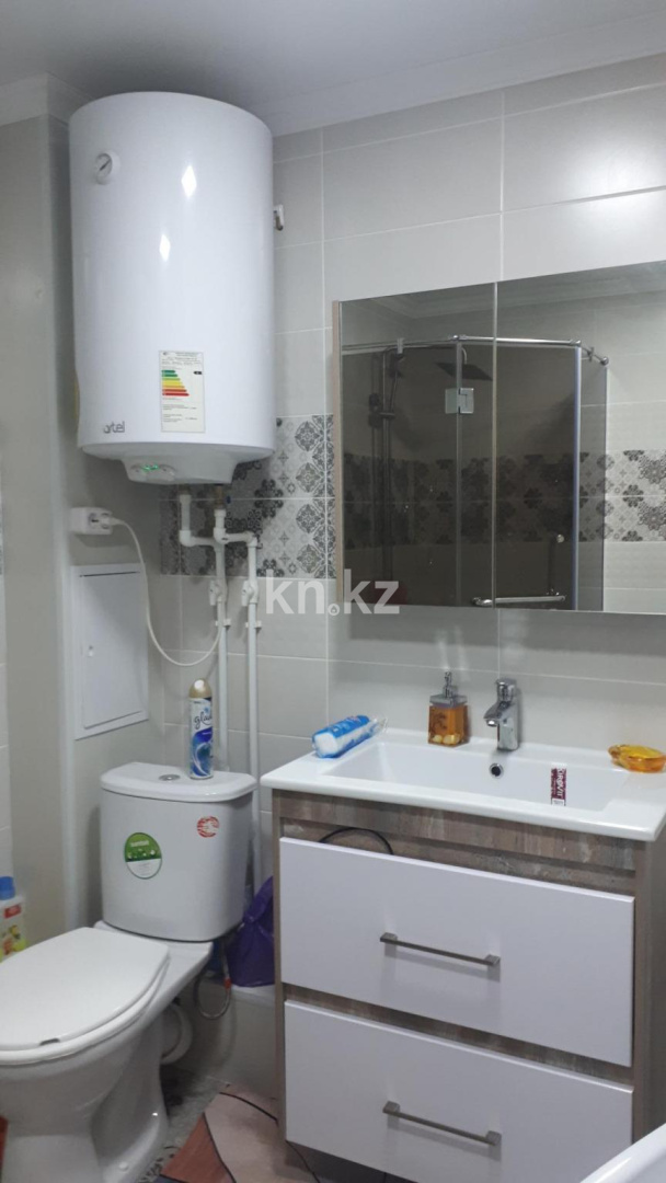 Продажа 5-комнатной квартиры, 119 м², ул. Аманжолова, дом  69 - Продажа квартир в Караганде фото 15 из 21