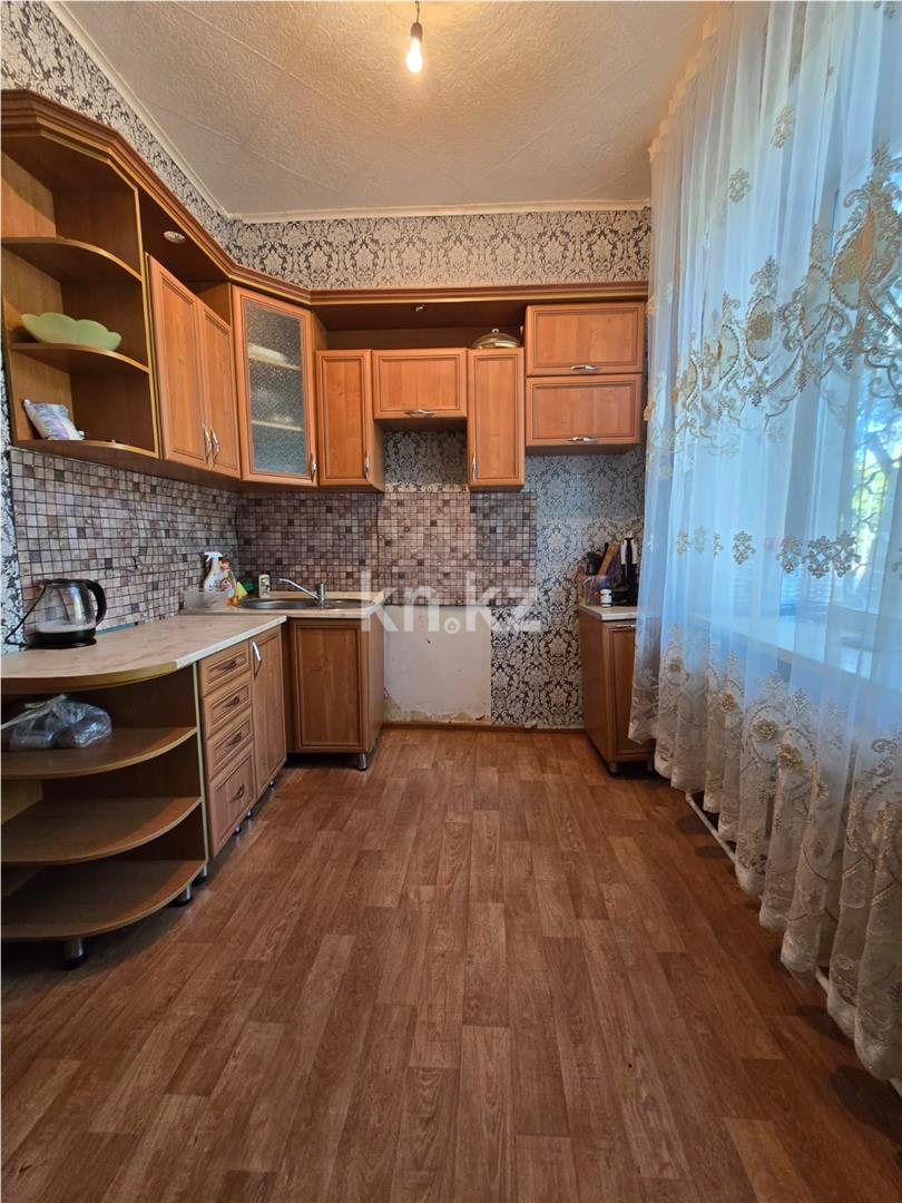 Продажа 4-комнатной квартиры, 86 м², ул. Абая - Продажа квартир в Темиртау фото 4 из 17