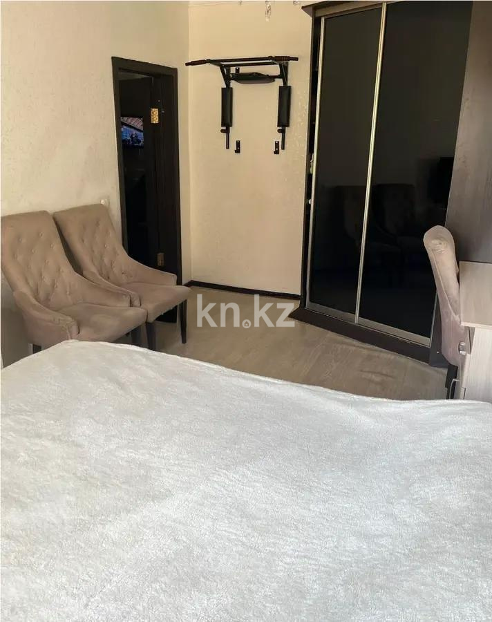 Продажа 3-комнатной квартиры, 61 м², пр. Шахтеров, дом  70 - Продажа квартир в Караганде фото 3 из 7