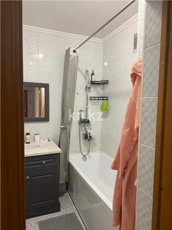 Продажа 3-комнатной квартиры, 68 м² в Алматы - фото 4