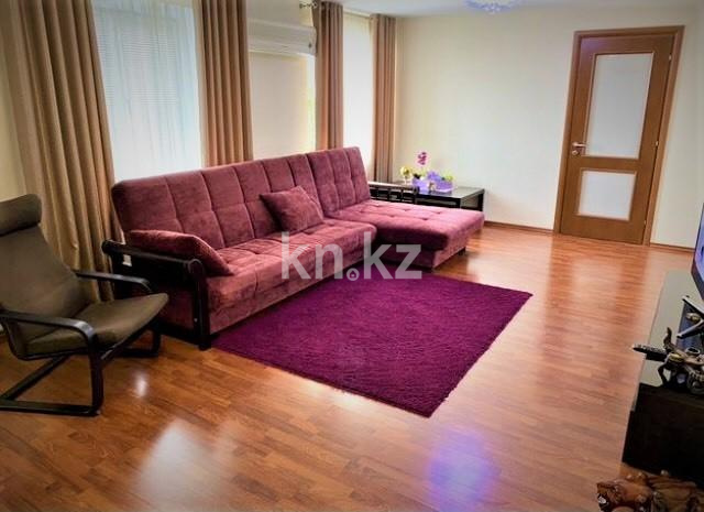 Продажа 4-комнатной квартиры, 75 м², ул. Темира Масина, дом  48 - Продажа квартир в Уральске фото 1 из 15