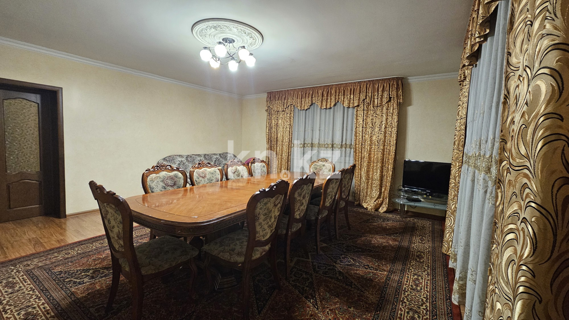Продажа 7-комнатного дома, 250 м² в Алматы - фото 4