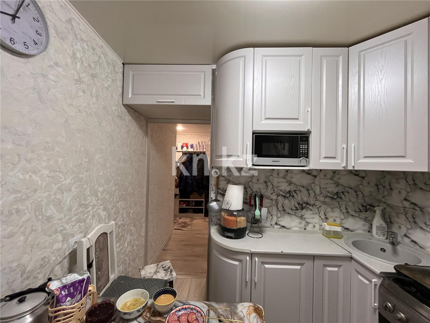 Продажа 3-комнатной квартиры, 58 м², мкр-н 14, дом  16 в Караганде - фото 9